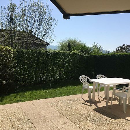 appartement proche mer avec jardin ensoleillé Houlgate Buitenkant foto