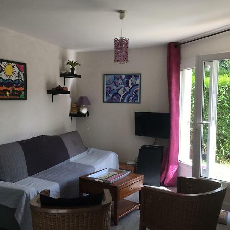 appartement proche mer avec jardin ensoleillé Houlgate Buitenkant foto