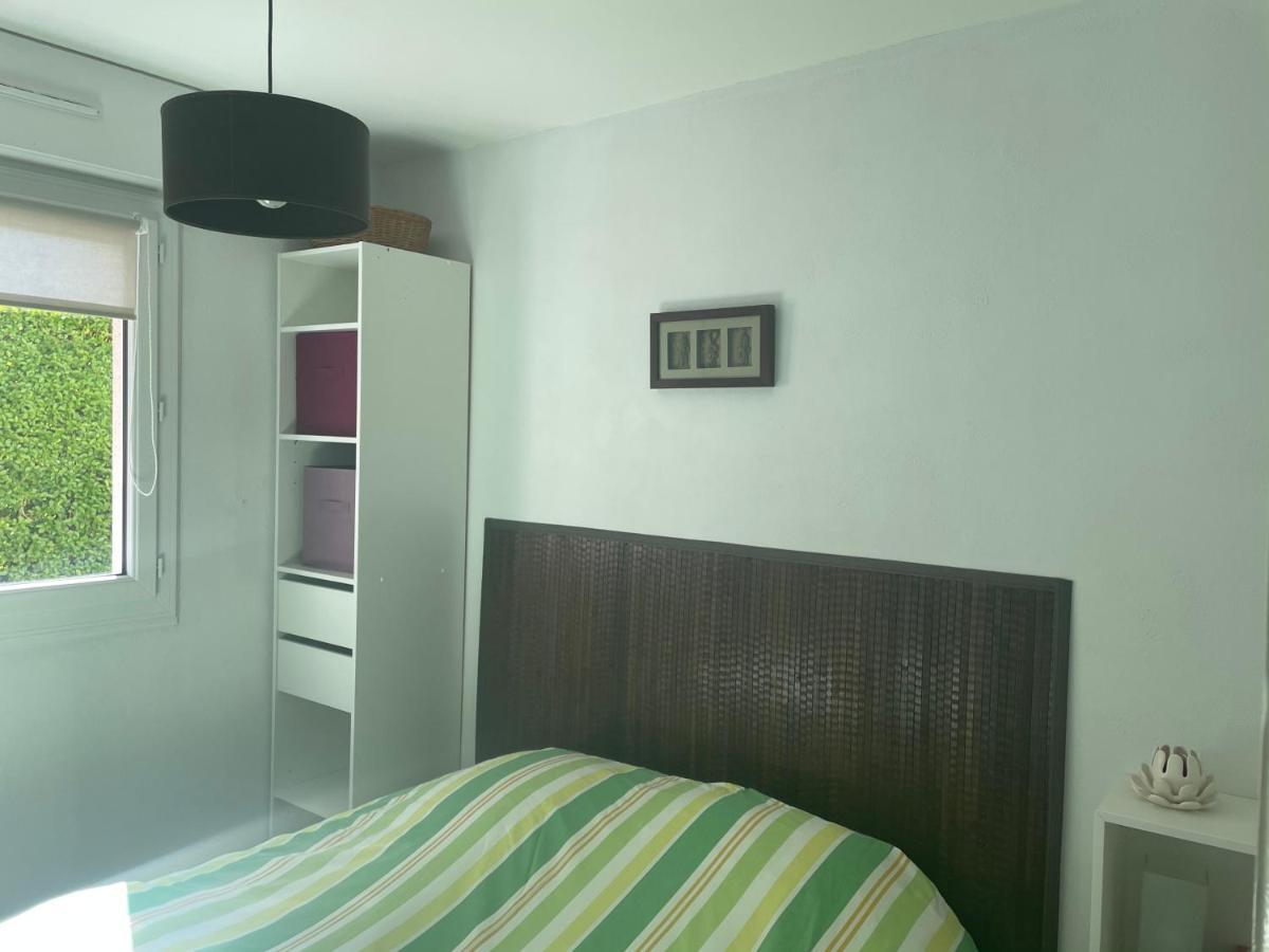 appartement proche mer avec jardin ensoleillé Houlgate Buitenkant foto
