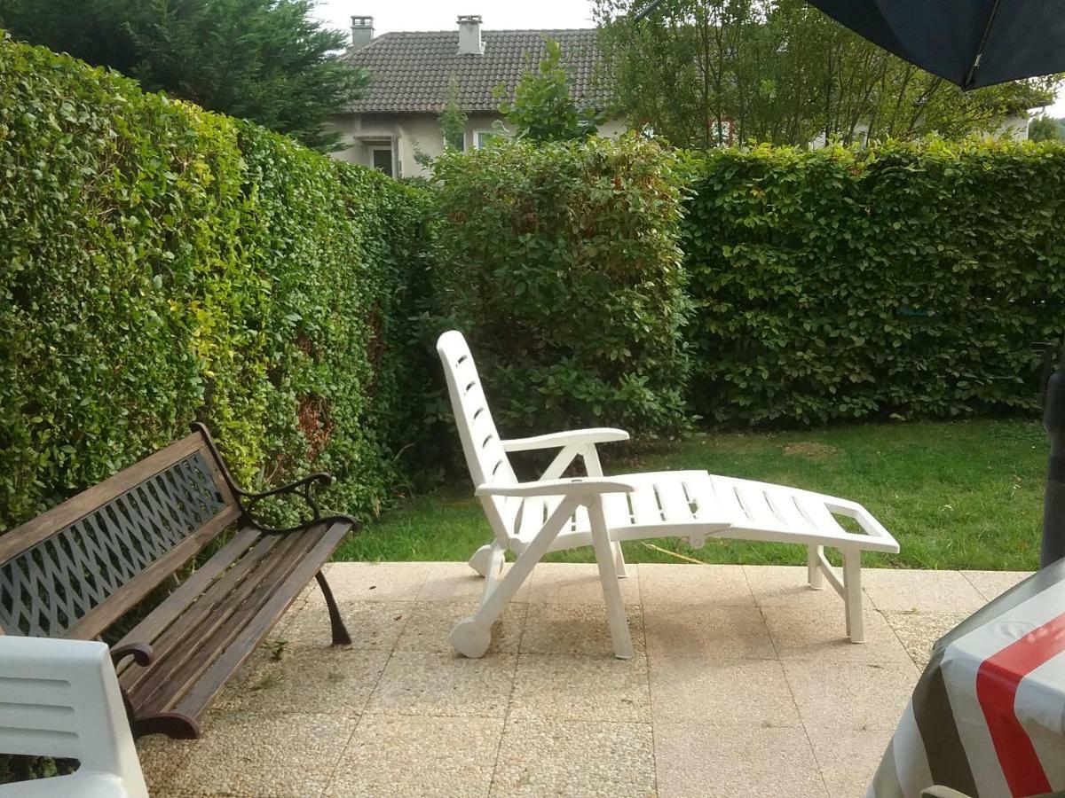 appartement proche mer avec jardin ensoleillé Houlgate Buitenkant foto