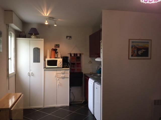 appartement proche mer avec jardin ensoleillé Houlgate Buitenkant foto